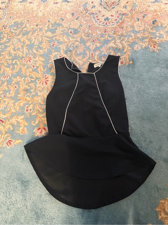 Monteau Tops - Monteau Black Peplum Top with Contrast Piping Size M